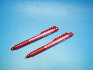Frixion Pilot Clicker 0,5 červený roller 2062-002